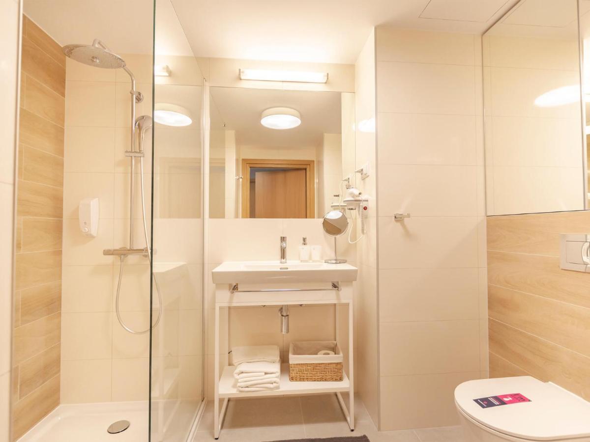 Vacationclub - Seaside Apartament 411 Kolobrzeg Bagian luar foto
